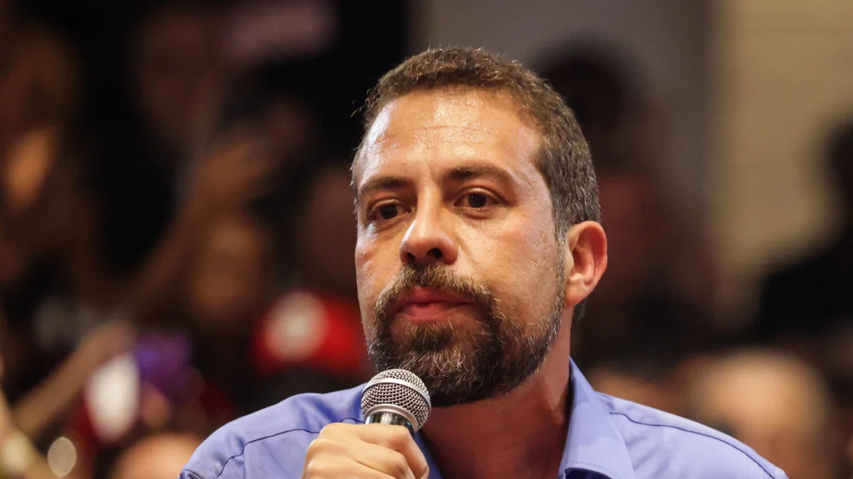 Boulos: prorrogação do horário de votação é "vitória contra o golpe"