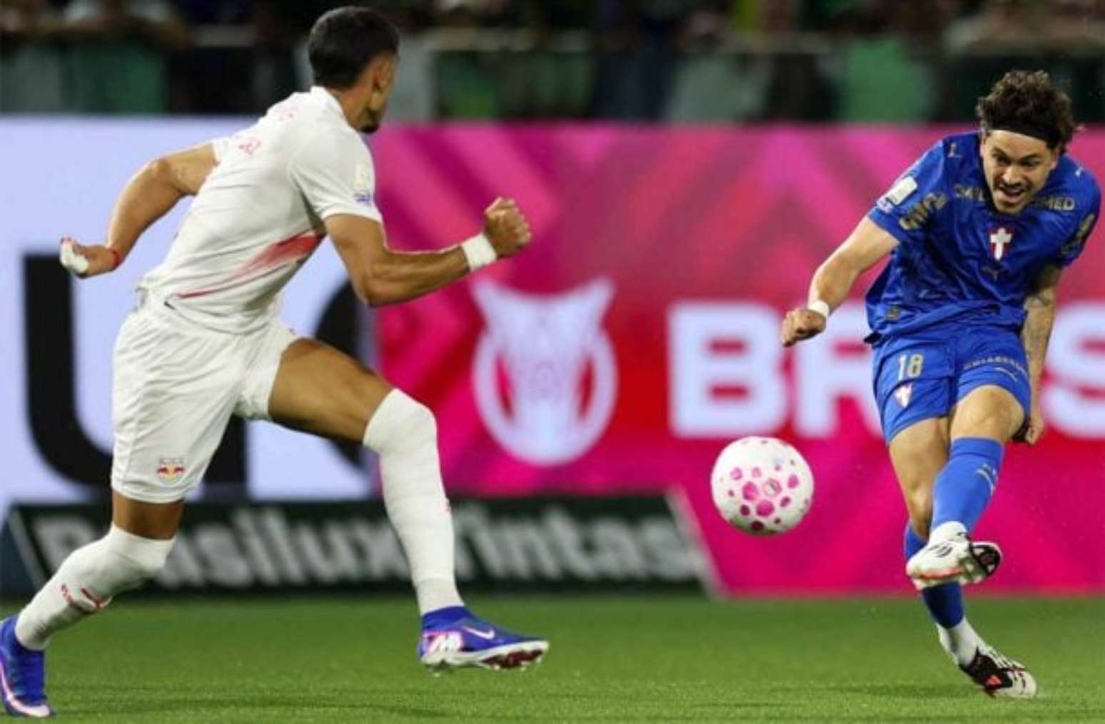 Palmeiras est&aacute; na lideran&ccedil;a, mas Flamengo tem um jogo a menos &ndash;