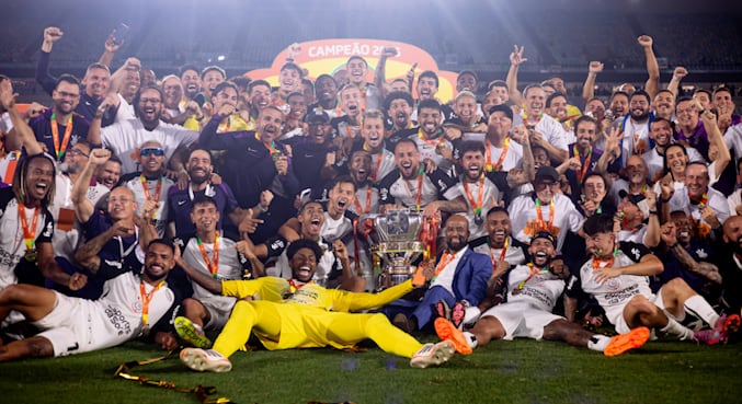 Freguesia? Veja o histórico avassalador entre Corinthians e Vasco neste século