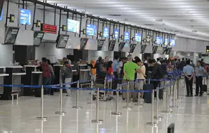 Penerbangan ke Arab Saudi Tetap Normal, Sejumlah Rute Transit Dubai Batal