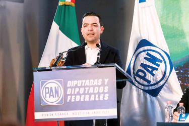 José Elías Lixa confió en que cada vez haya un diálogo más fluido con los coordinadores de las demás fracciones.