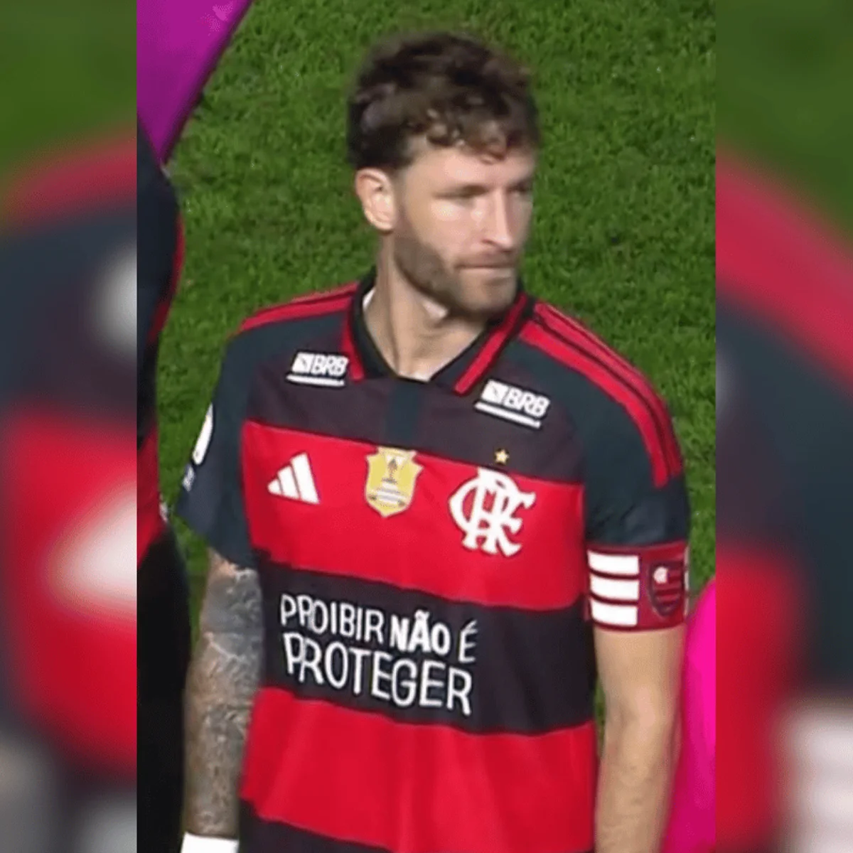 A favor das bets, Flamengo estampa campanha em camisa no Brasileirão