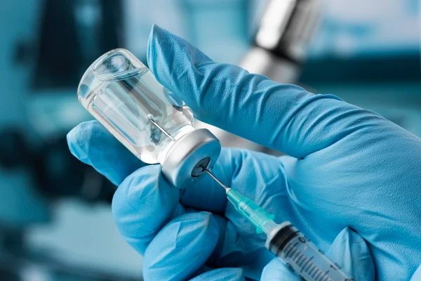 Vacina com imunoterapia reduz em 42% risco de morte ou volta do melanoma