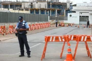 EUA e Austrália fecham embaixadas e consulados por "segurança"