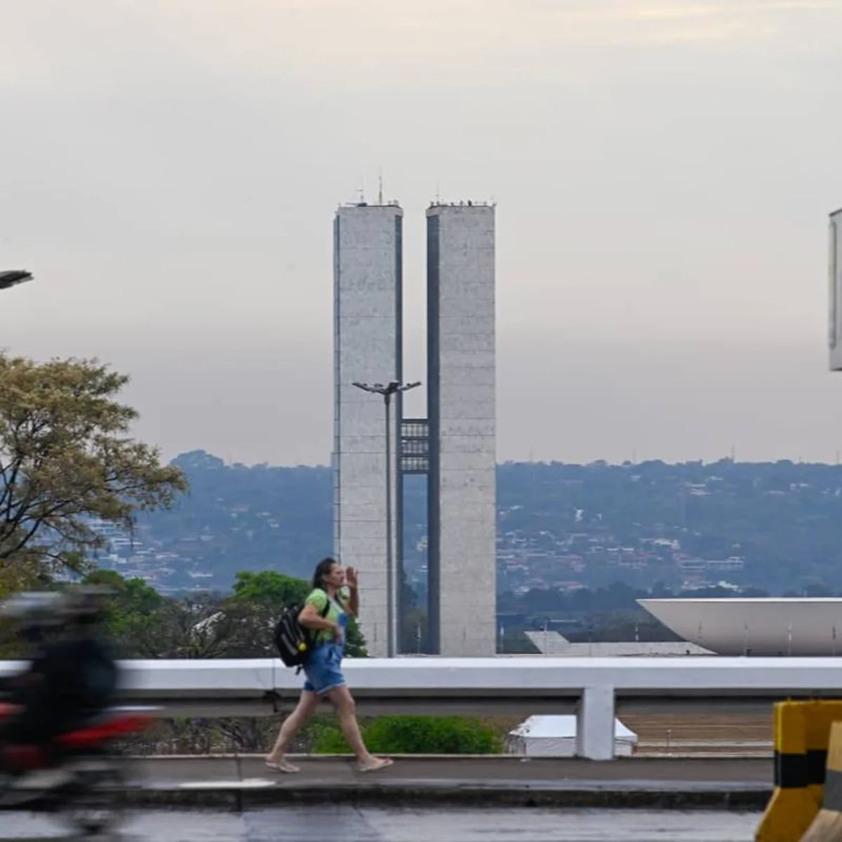 Após dia mais quente do ano, Inmet emite alerta para tempestades no DF