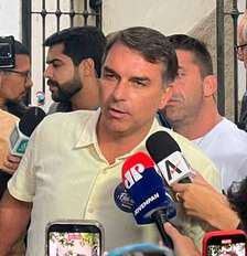 Imagem da matéria: Chuvas causam transtornos em SP e PR, e causam alteração em locais de votação neste 2º turno