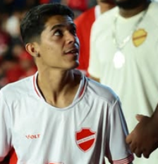 Matheus faz sucesso com vídeos sobre o Vila Nova Foto: Reprodução/Instagram/@ugoianin062