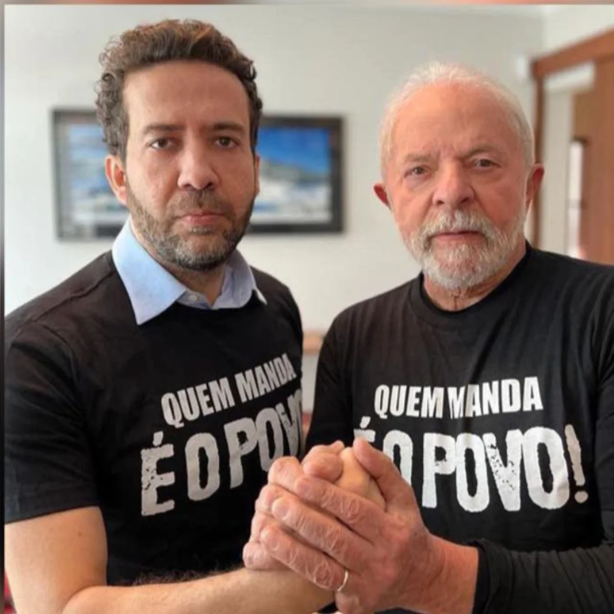 Janones quer colocar "esquerda inteira" em "Exército do Lula" no WhatsApp