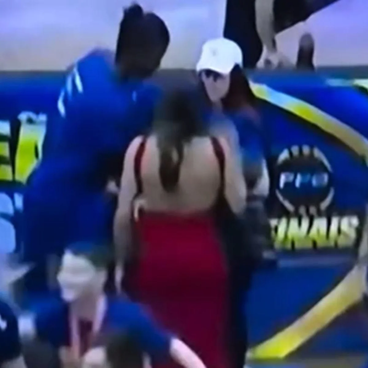 Atual e ex de jogador do Mogi brigam, e troféu de MVP termina quebrado