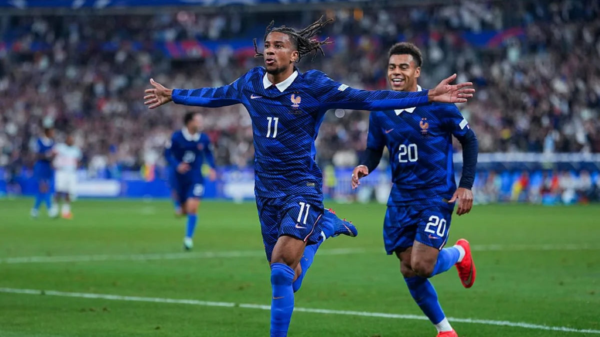 Olise, Doué e Cherki comandam triunfo da França contra a Bélgica na Nations