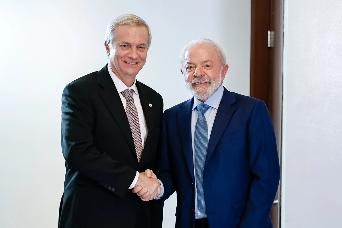 Chile informa que presidente José Kast comparecerá à posse de Lula