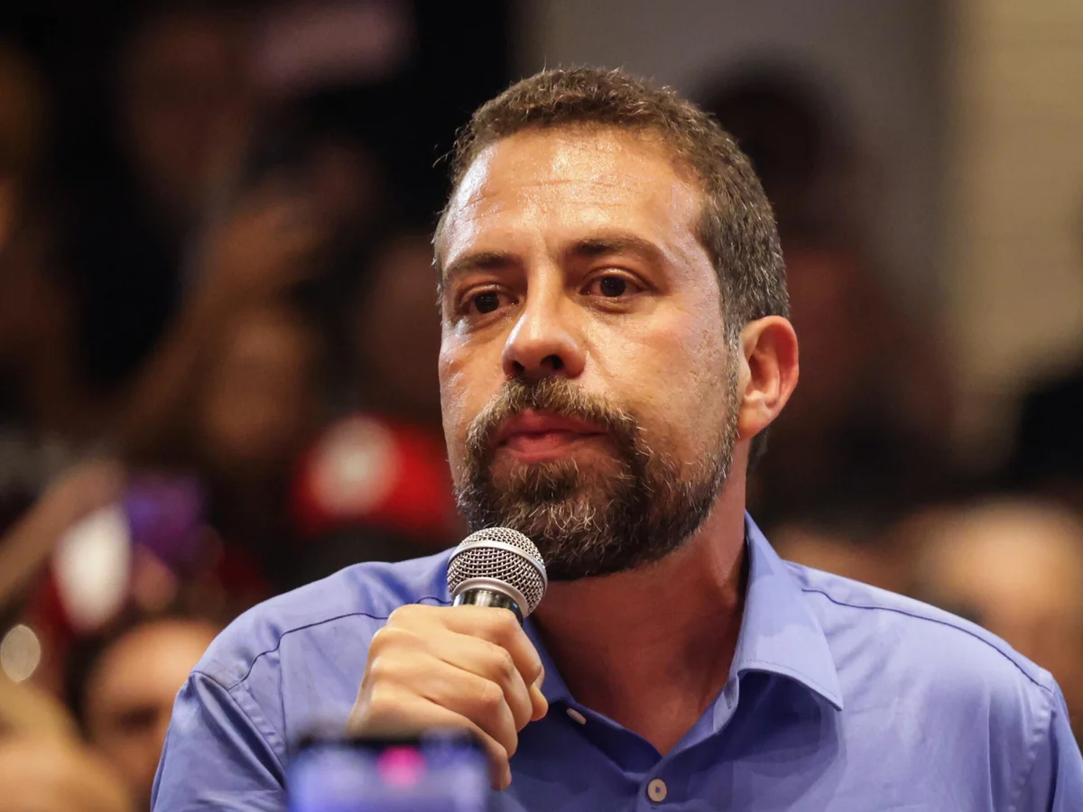 Boulos: prorrogação do horário de votação é "vitória contra o golpe"