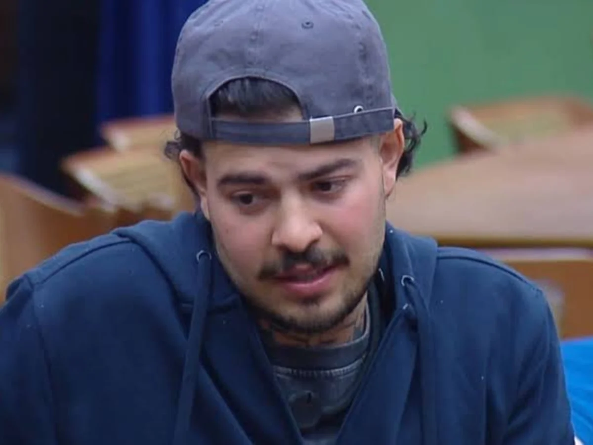 A Fazenda 18: Jottapê ameaça desistir do reality após eliminação de aliado