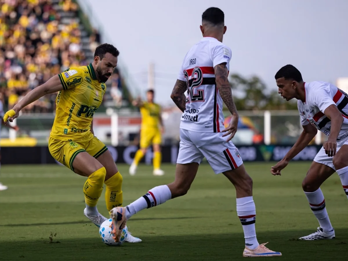 Com gols no primeiro tempo, Mirassol e São Paulo empatam no Brasileirão