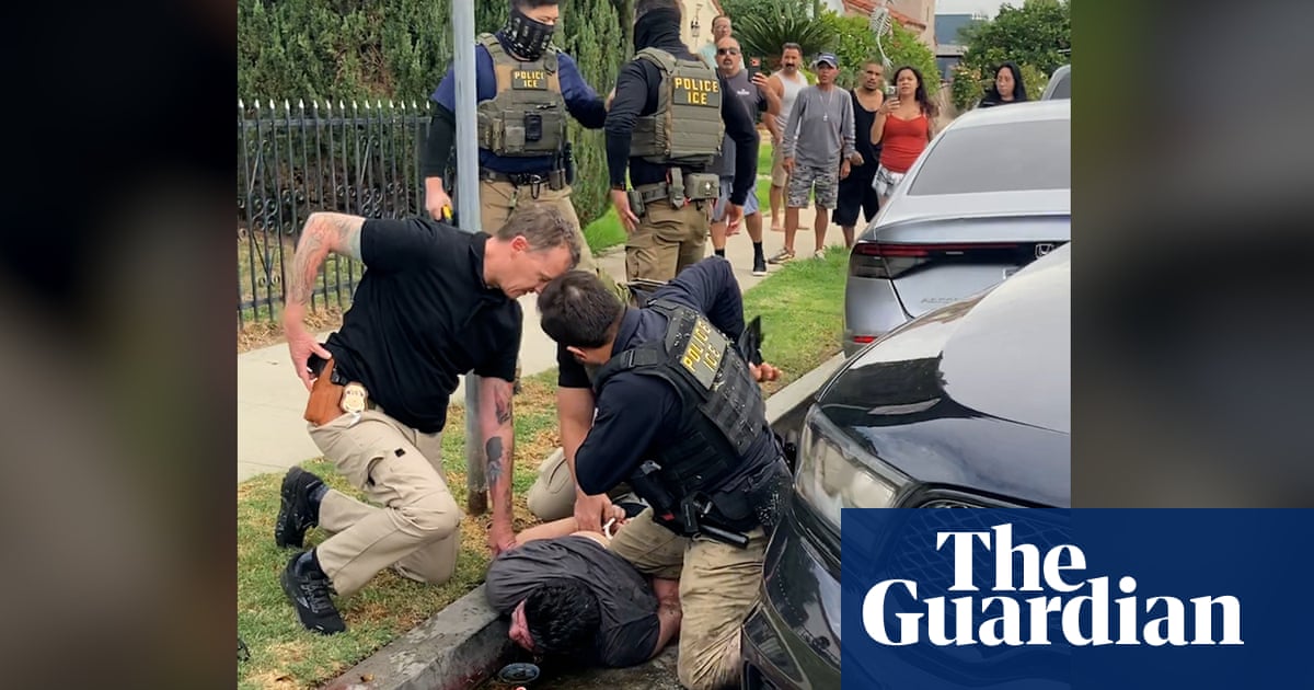 Cidadão americano ferido por agentes do ICE na Califórnia – vídeo