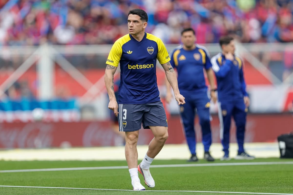 Un jugador de Boca con la promoción de una casa de apuestas en la camiseta