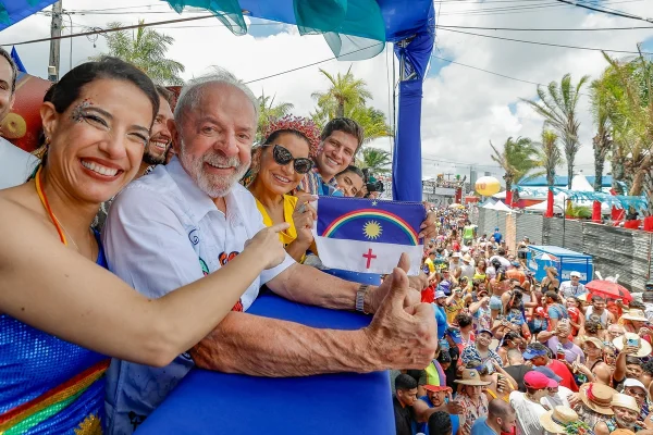 Aliados de Lula entram em campo para convencer Raquel Lyra a apoiar petista - destaque galeria
