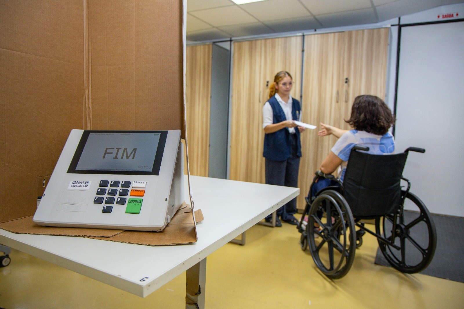 Eleições 2026 têm recorde de eleitores com deficiência: veja recursos para votar