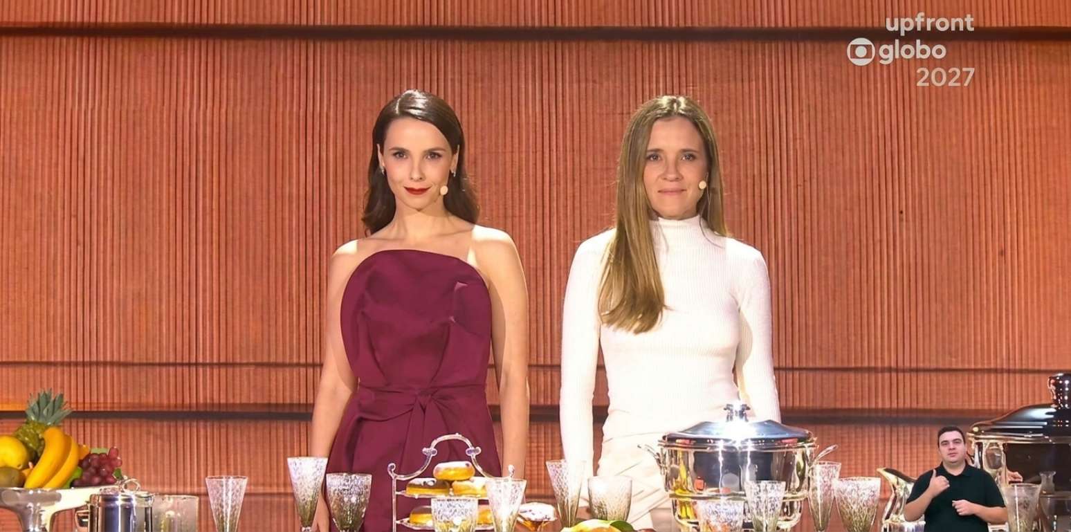 D&eacute;bora Falabella e Adriana Esteves ressurgiram como Nina/Rita e Carminha para apresentar 'Avenida Brasil 2'