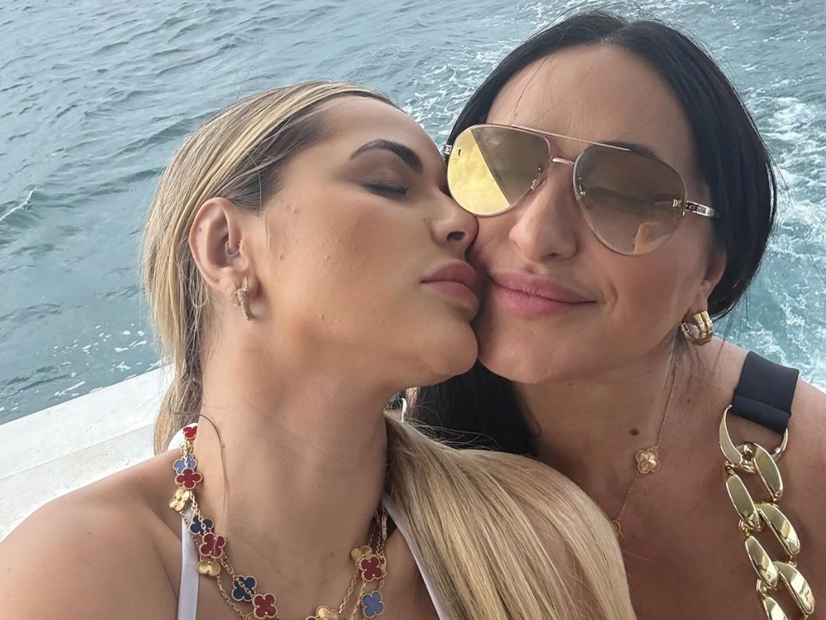 Mãe de Deolane Bezerra rebate críticas sobre a neta e questiona privilégio negado à advogada