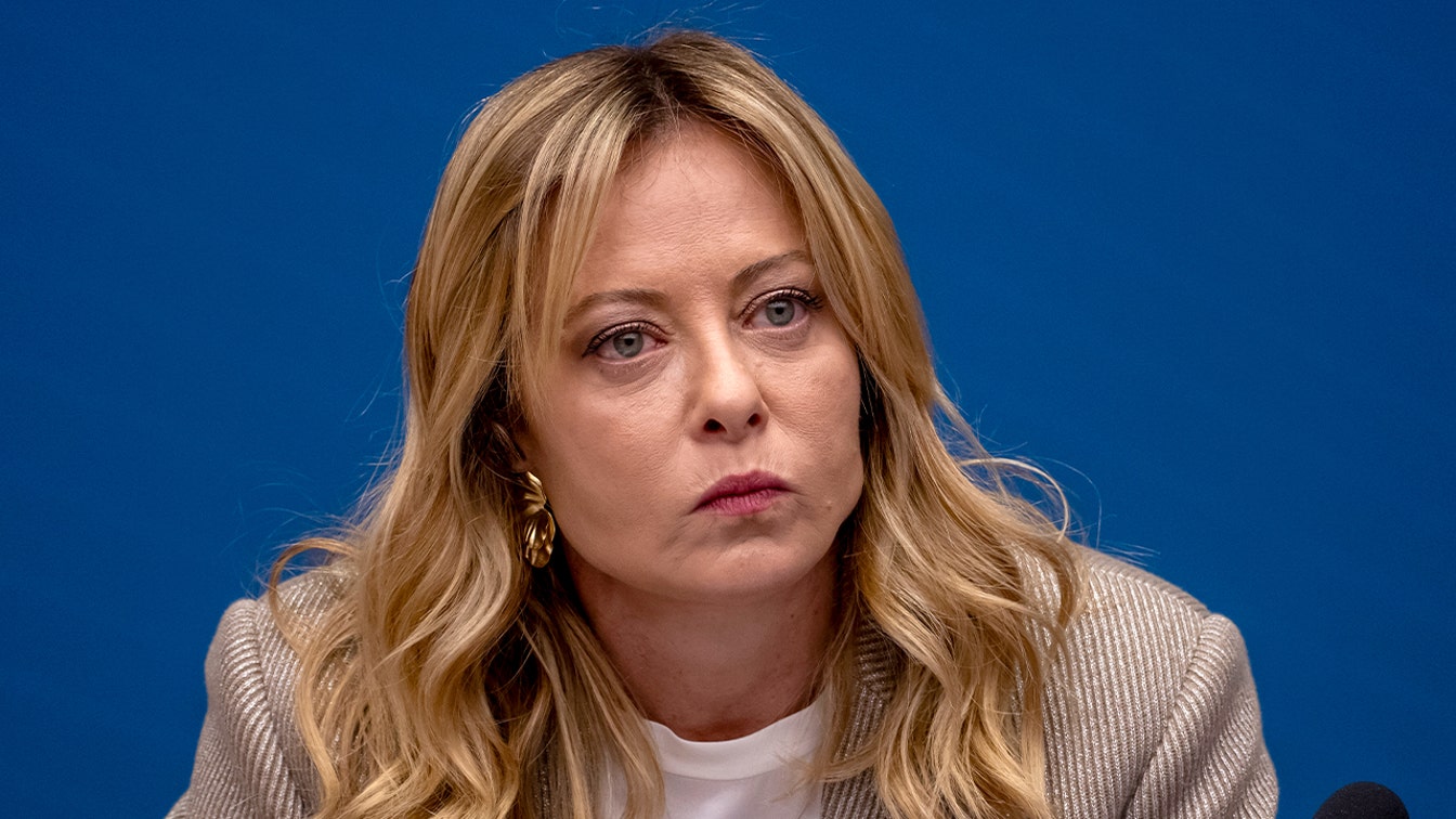 Meloni condena 'bandas de malfeitores' após protestos se tornarem violentos em toda a Itália